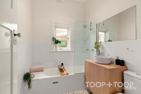 Property photo of 17 Koolunda Avenue Woodville South SA 5011