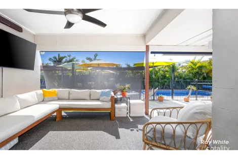 10 BEACHSIDE CCT, MULAMBIN, QLD 4703