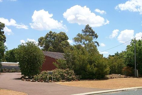 24 Meloway Dr, Maida Vale, WA 6057