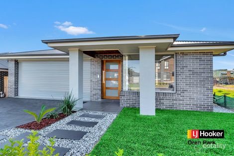 Property photo of 6 Forbes Street Oran Park NSW 2570