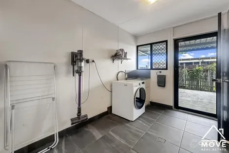 Property photo of 1 Thorburn Court Kelso QLD 4815