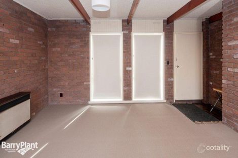 Property photo of 2/28 Olive Road Eumemmerring VIC 3177