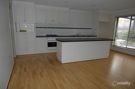 Property photo of 34 Unwin Avenue Jerrabomberra NSW 2619