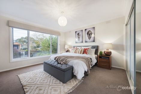 Property photo of 12 Greendale Road Bentleigh East VIC 3165