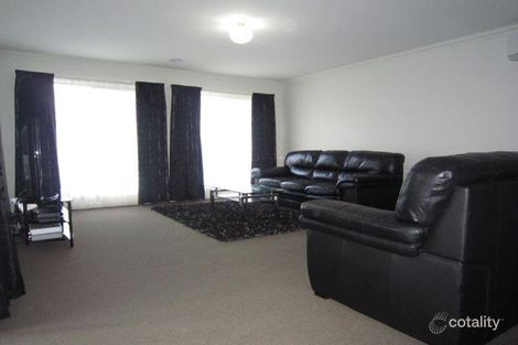 Property photo of 11 Clarendon Avenue Craigieburn VIC 3064