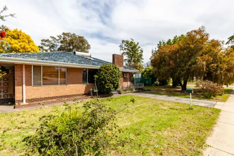 24 Forrest Rd, Armadale, WA 6112