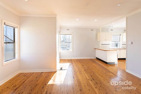 Property photo of 24 Tobruk Crescent Orange NSW 2800