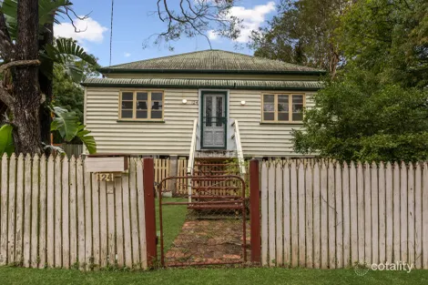 124 Thorn St, Ipswich, QLD 4305