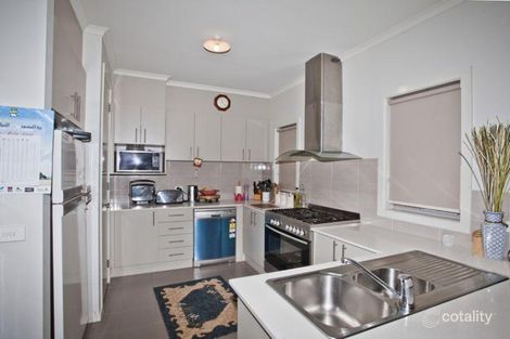 Property photo of 52 Broadleaf Drive Epping VIC 3076