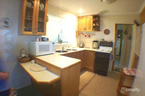 Property photo of 6 Privet Place Mansfield QLD 4122
