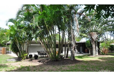 Property photo of 6 Zircon Avenue Rainbow Beach QLD 4581