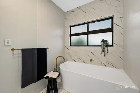 Property photo of 8 Eliza Place Panorama SA 5041