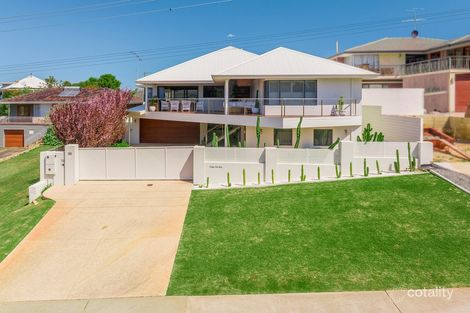 Property photo of 39 Leighton Road Halls Head WA 6210