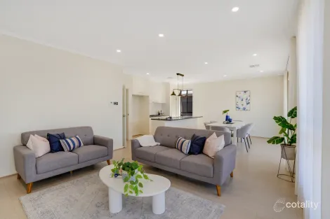 Property photo of 2 Paris Street Angle Vale SA 5117