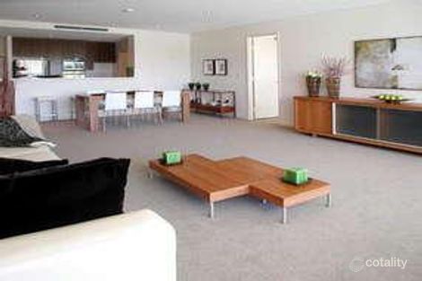 Property photo of 4 Brighton Parade Southport QLD 4215