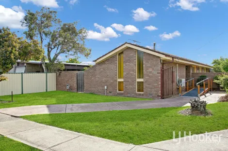 115 Station Rd, Melton South, VIC 3338