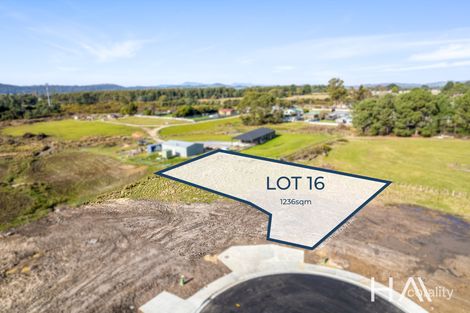 16/2 Julian St, Beaconsfield, TAS 7270