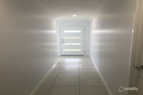 Property photo of 36 Mieka Crescent Pimpama QLD 4209