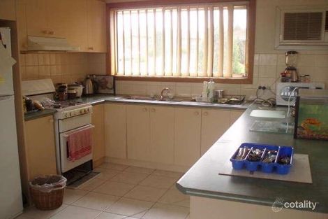 Property photo of 8 Pinus Place Meadow Heights VIC 3048