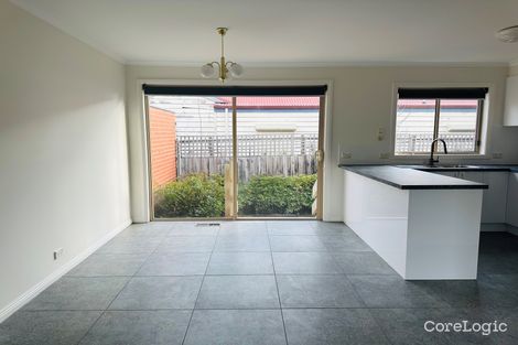 Property photo of 2/20 Loughnan Road Ringwood North VIC 3134