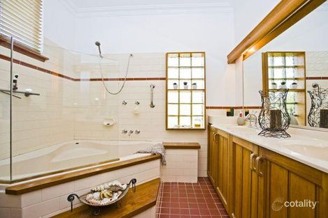 Property photo of 24 Newbold Road Macquarie Hills NSW 2285