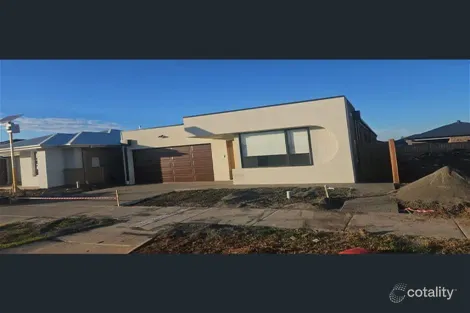 27 Councillor Dr, Weir Views, VIC 3338