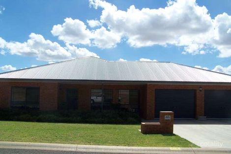 17 Kavanagh Cct, Temora, NSW 2666