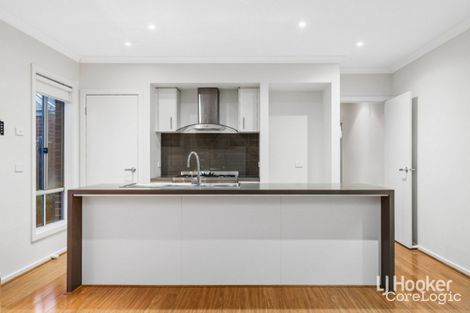 Property photo of 35 Edge View Point Cook VIC 3030