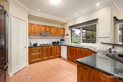 Property photo of 4 Frangipani Way Bundoora VIC 3083