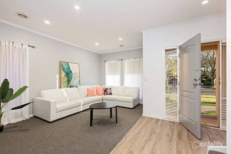 Property photo of 40 Lake Gardens Avenue Lake Gardens VIC 3355