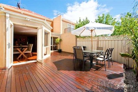 Property photo of 2/297 Nicholson Street Seddon VIC 3011