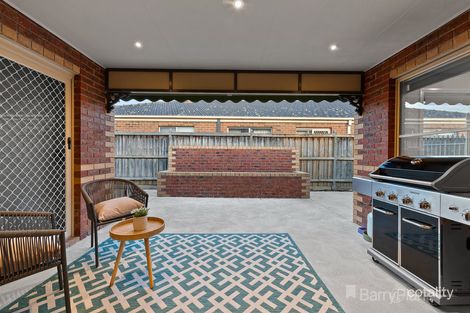 Property photo of 122 Moondarra Drive Berwick VIC 3806