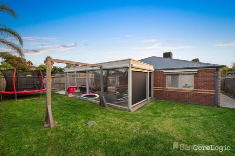 Property photo of 122 Moondarra Drive Berwick VIC 3806