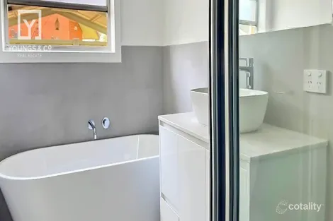 Property photo of 4 Poplar Avenue Shepparton VIC 3630