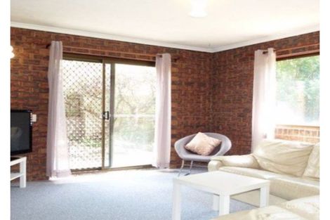 Property photo of 2/12 Dinmore Street Dinmore QLD 4303