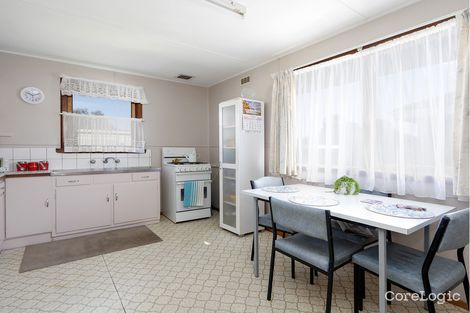 Property photo of 2/490 Raymond Street Sale VIC 3850