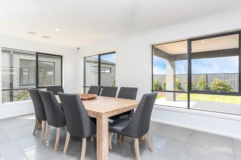Property photo of 2 Aberdeen Way Wantirna VIC 3152