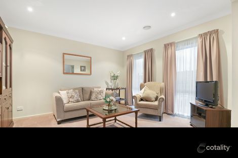 Property photo of 4 Como Chase Pakenham VIC 3810