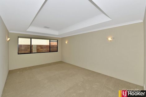 Property photo of 11 Endeavour Circle Wannanup WA 6210