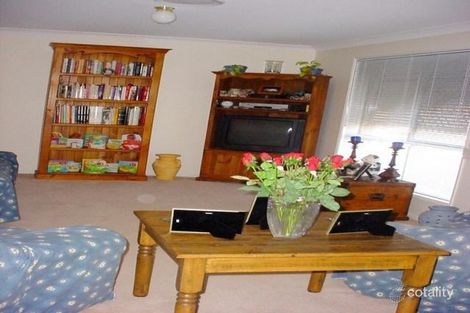 Property photo of 28 Skinner Crescent Silkstone QLD 4304