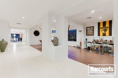 Property photo of 8 Gelderland Drive Clyde North VIC 3978