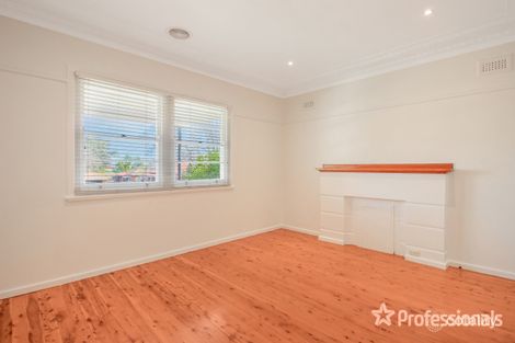 Property photo of 23 Mair Street Turvey Park NSW 2650