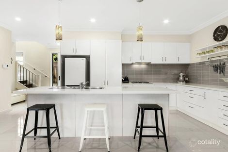 Property photo of 2/23 Ronald Road Croydon VIC 3136