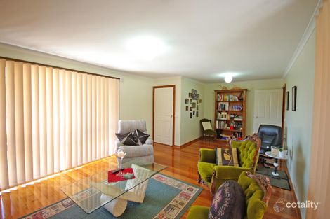 Property photo of 17 Ponto Court Endeavour Hills VIC 3802