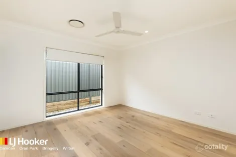 Property photo of 32 Goodluck Circuit Cobbitty NSW 2570