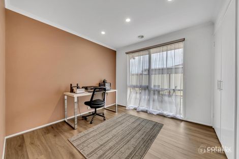Property photo of 14 Melton Close Werribee VIC 3030