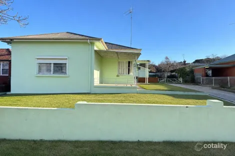 Property photo of 224 Durham Street Bathurst NSW 2795