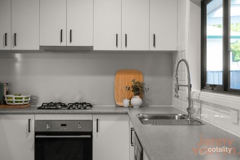 Property photo of 10 Wattle Street Karabar NSW 2620