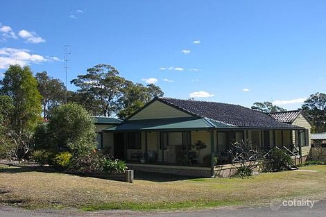 60 Catherine St, Mannering Park, NSW 2259