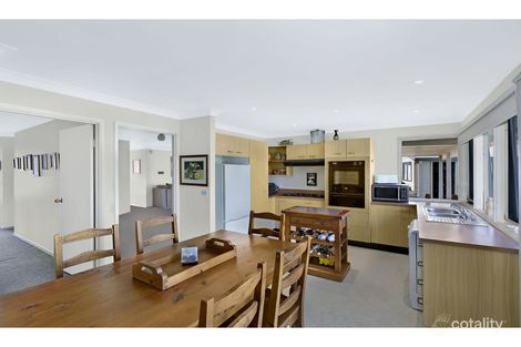 Property photo of 5 Sarah Close Killarney Vale NSW 2261